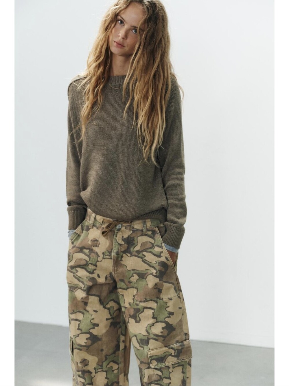 ZARA PRINTED OVERSIZE CARGO PANTS - Picture 6 of 9